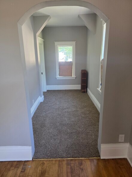 Building Photo - 967 St Anthony Ave