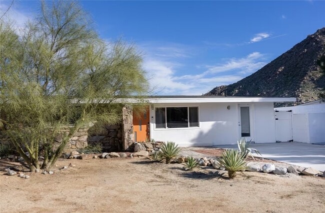 Building Photo - 22470 Fawnridge Dr