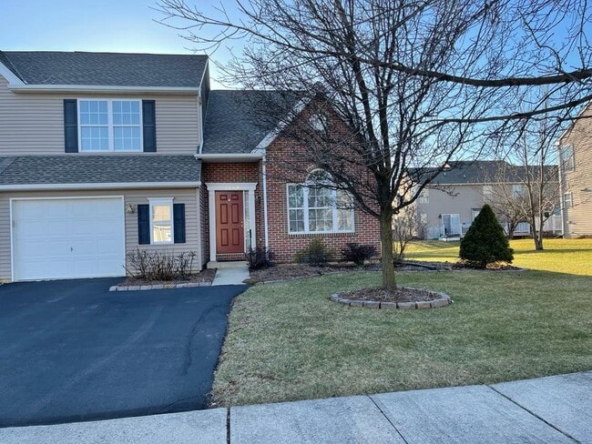 Primary Photo - 1588 Kennington Ln