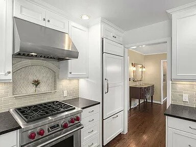 Building Photo - This stunning ranch is sure to please & the gorgeous