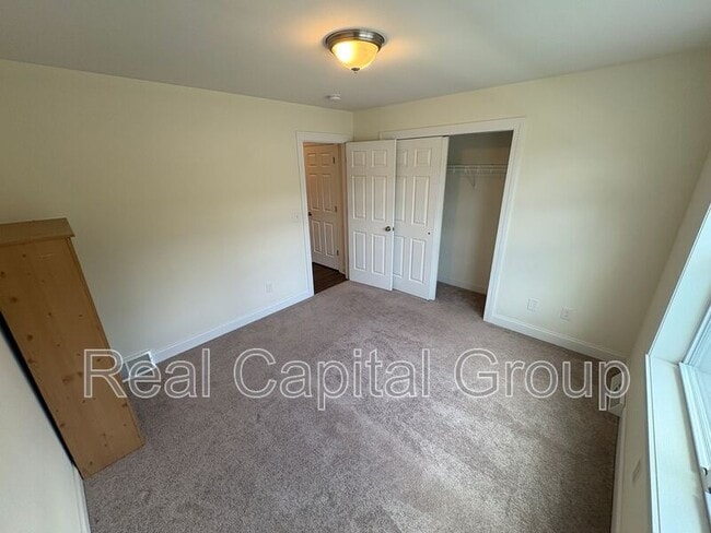 Building Photo - 43 Timber Creek Dr