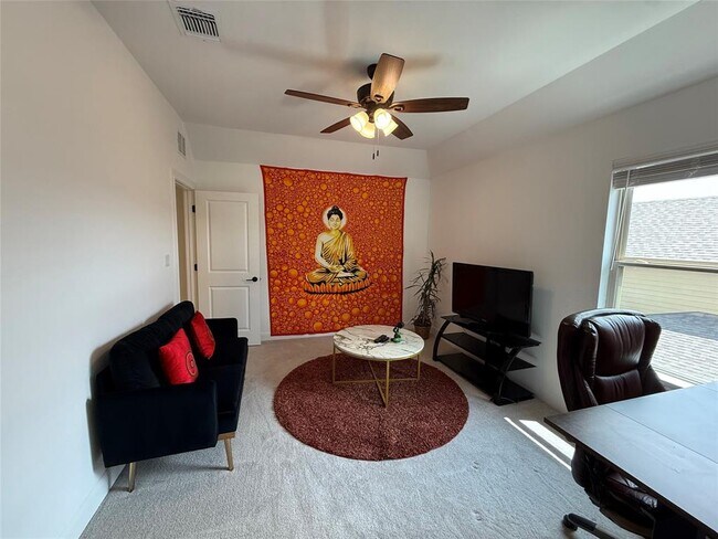 Building Photo - 5321 Texas Bluebell Dr