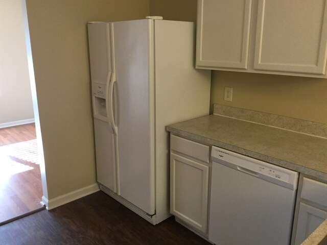 Building Photo - 155 Camforth Dr