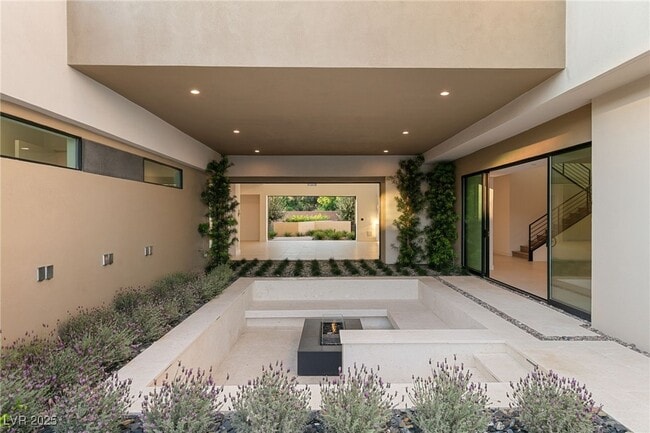 Building Photo - 7385 Heron Cyn Ct