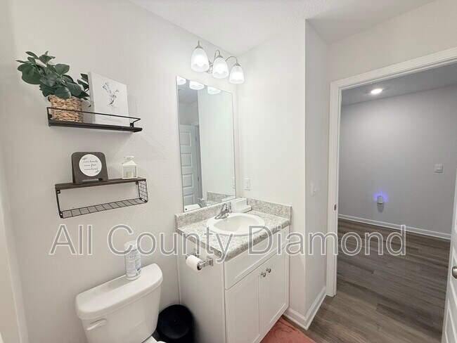 Building Photo - 5116 Sienna Dr