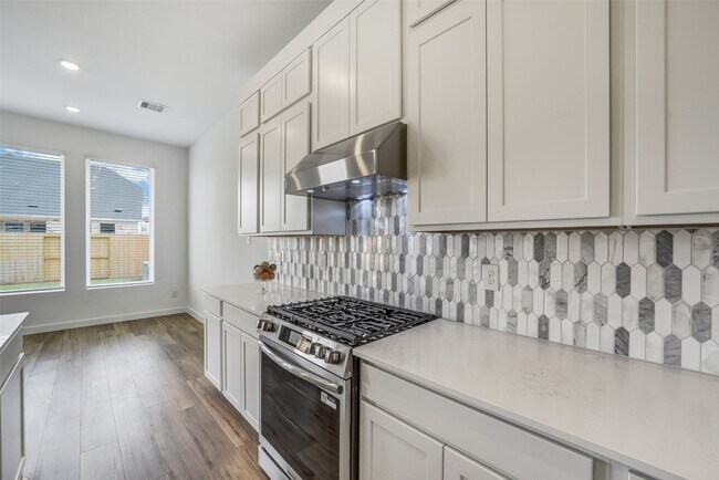 Building Photo - 31111 Marlow Mnr Ct