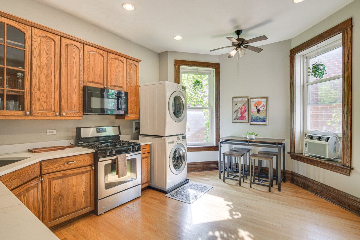 Building Photo - 5429 S Blackstone Ave