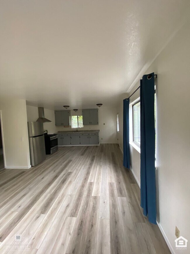 Building Photo - Charming  2BD/2BA Home in Sonoma