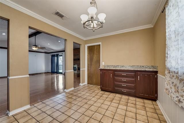 Building Photo - 111 S Capri Dr