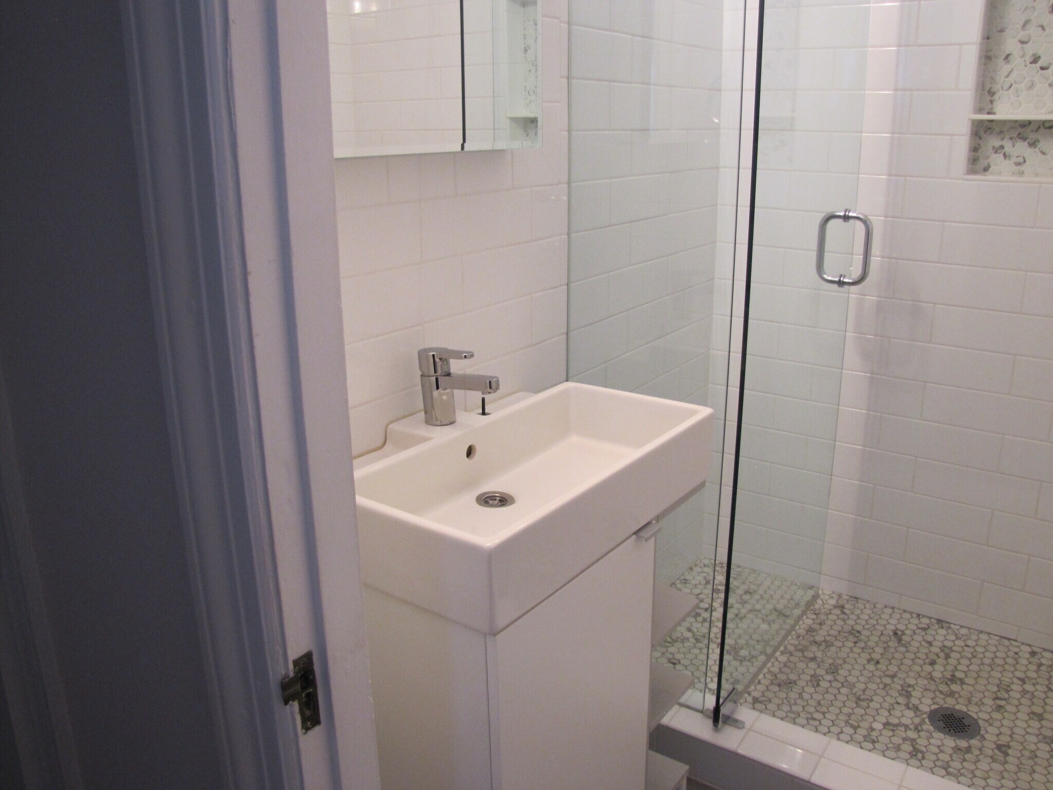 Building Photo - 9982 Zig Zag Rd