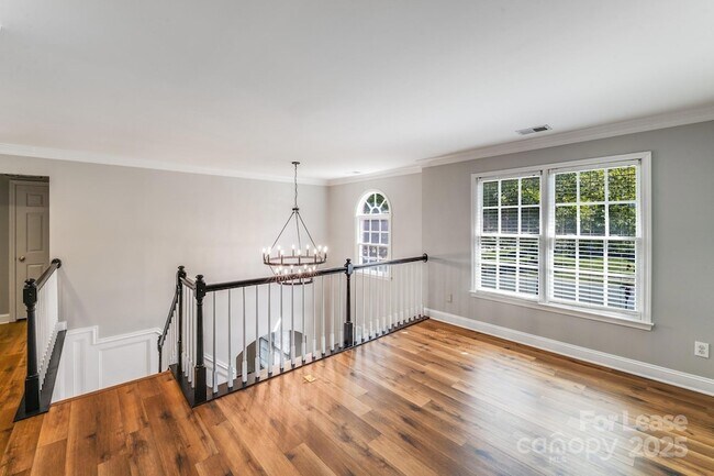 Building Photo - 10243 Squires Way