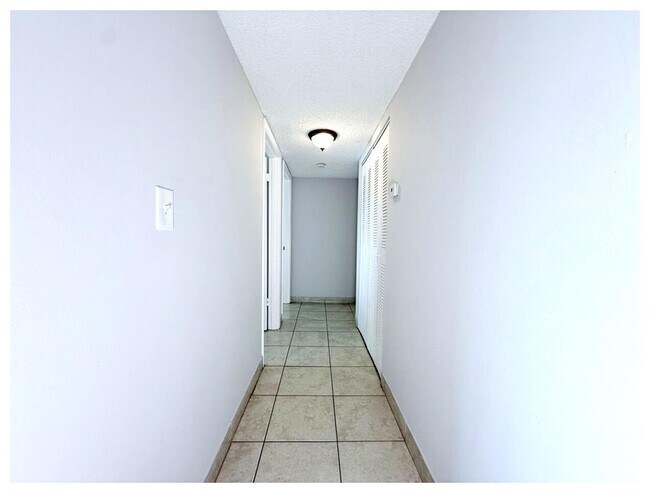 Building Photo - 1127 Lake Terry Dr