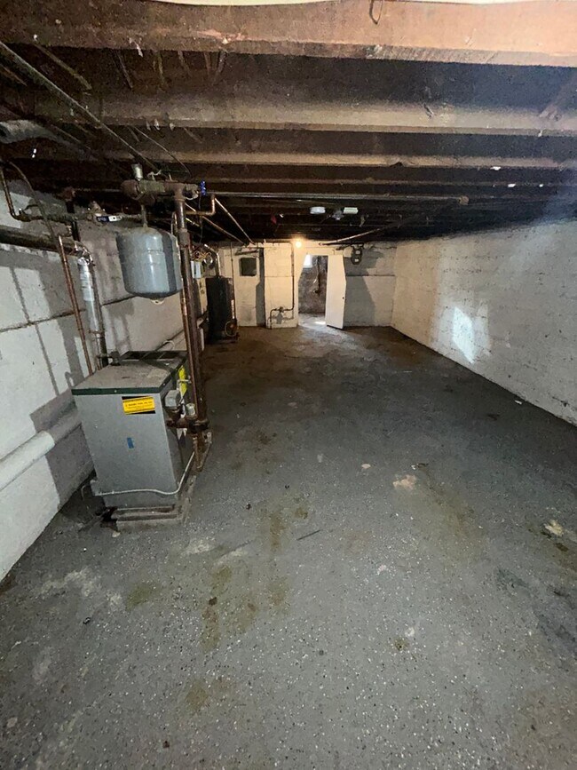 Building Photo - 126 D'Arcy Ave