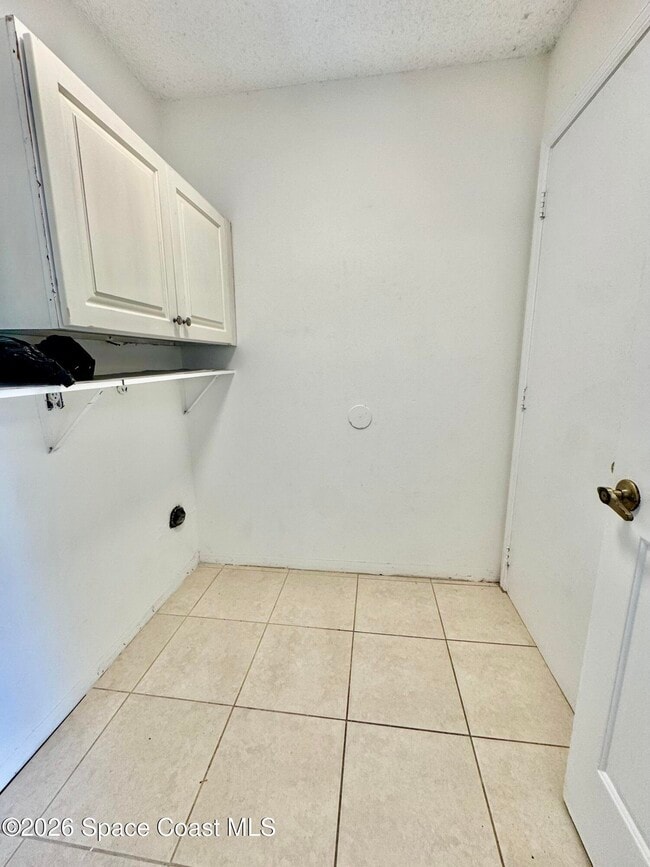 Building Photo - 1506 Hardwicke St NW
