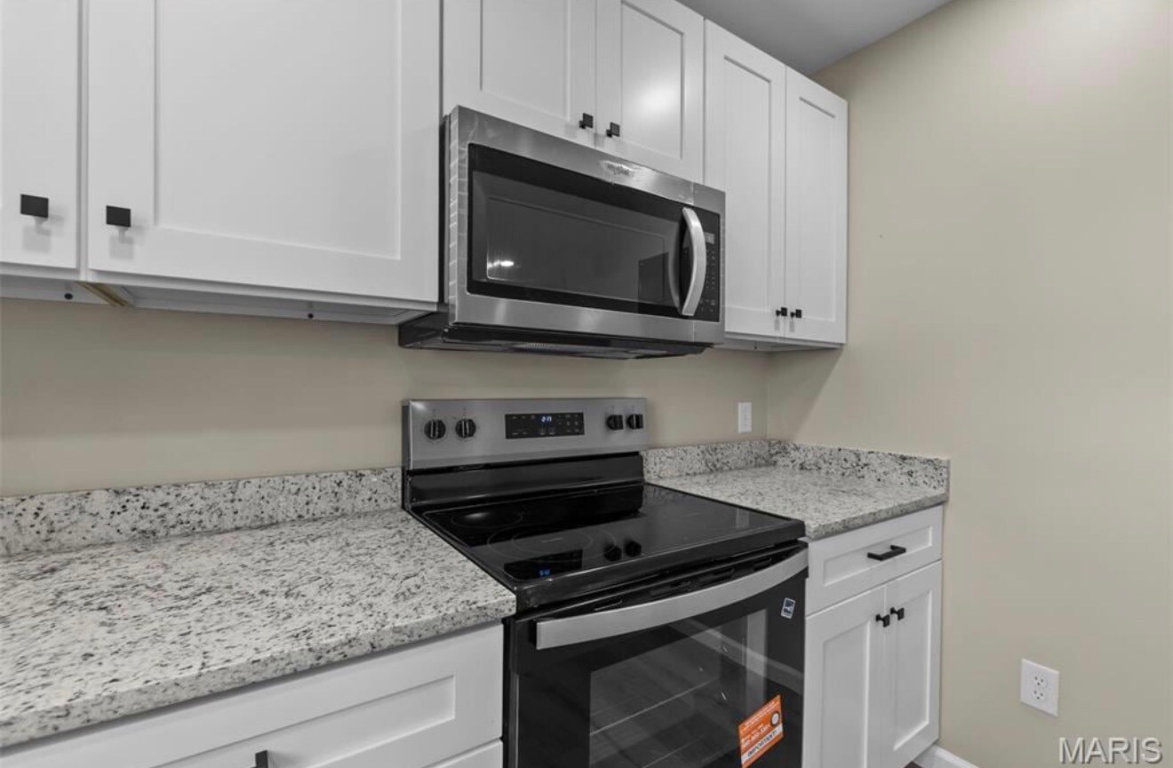 Building Photo - 231 Cedar Cir