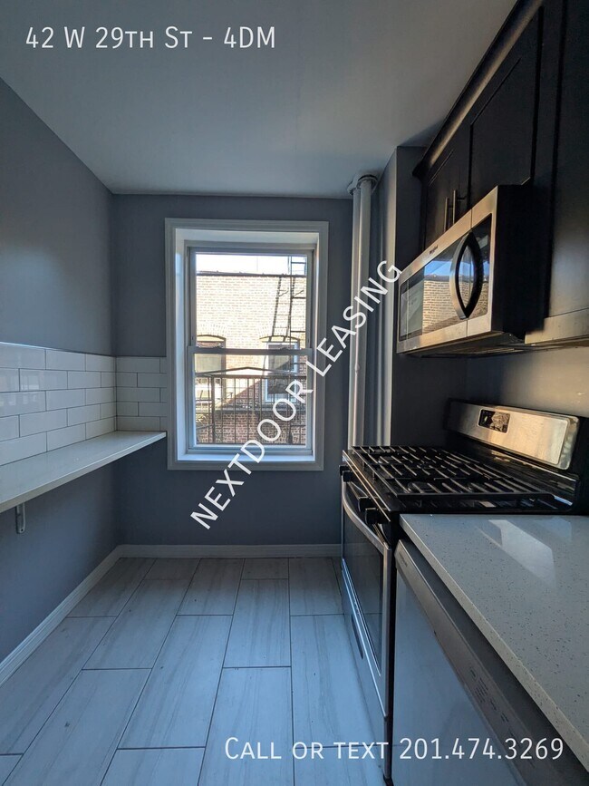 Building Photo - 42 W 29th St