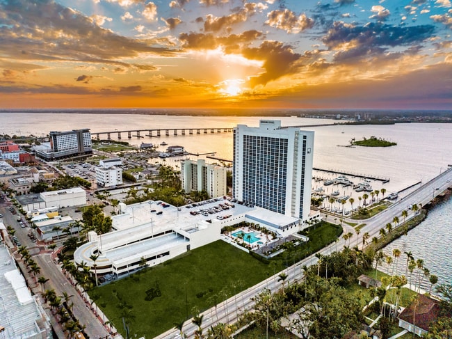 Building Photo - Edison Grand