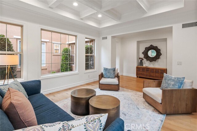 Building Photo - 1 Calle Saltamontes