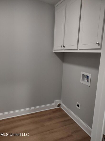 Building Photo - 599 Westfield Dr