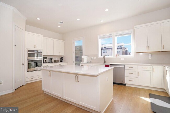 Building Photo - 14301 Beckett Glen Cir