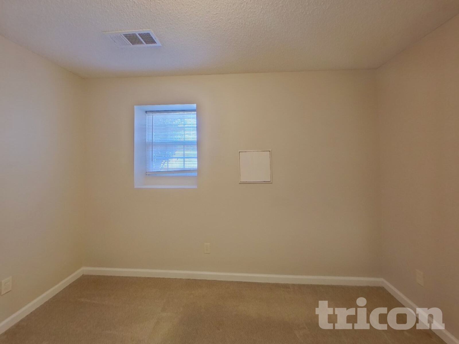 Building Photo - 7955 Streamside Ln