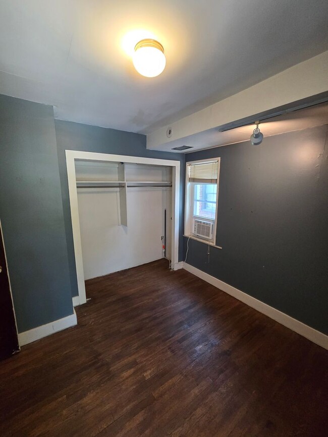 Building Photo - Squirrel Hill House for rent