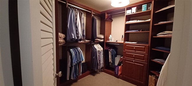 Building Photo - 6688 Via Regina