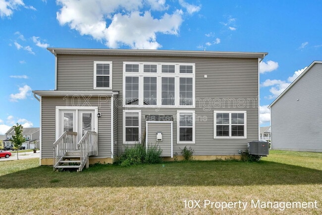 Building Photo - 592 Courtright Dr