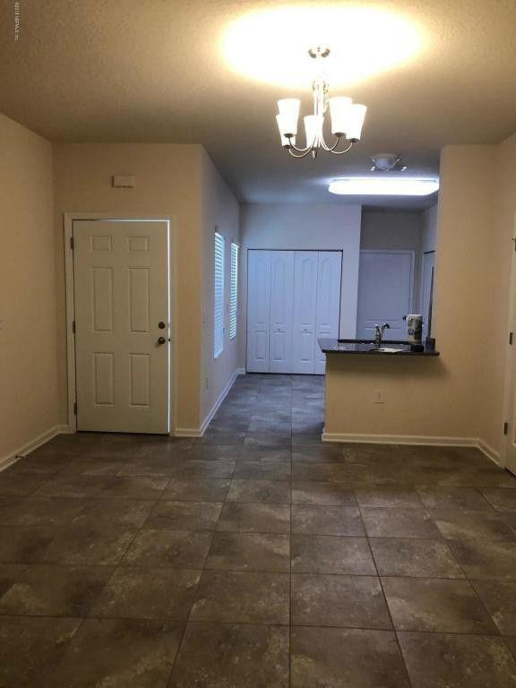 Building Photo - 602 Servia Dr