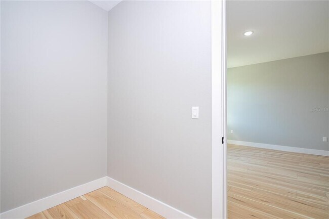 Building Photo - 70 McDill Dr