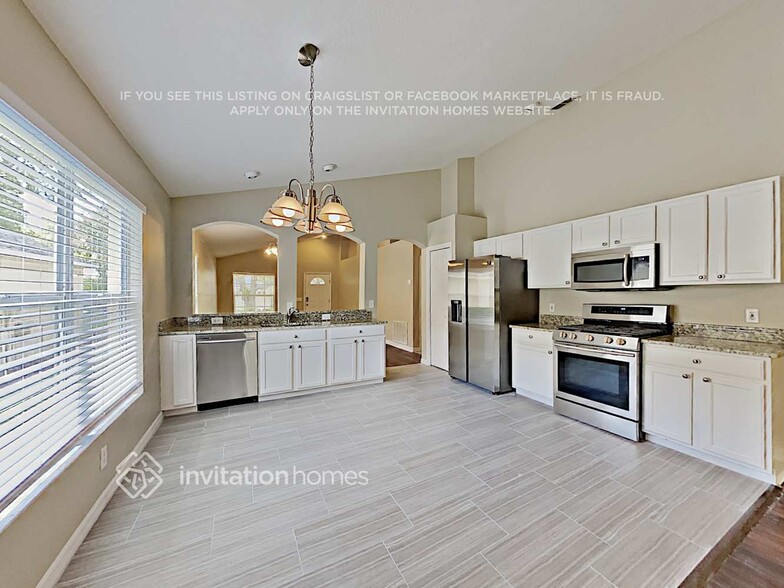 Building Photo - 6425 Barberry Ct