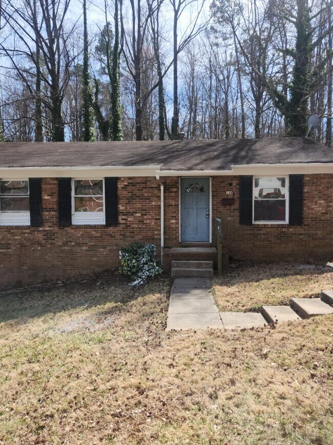Primary Photo - 128 Cherryview Ln
