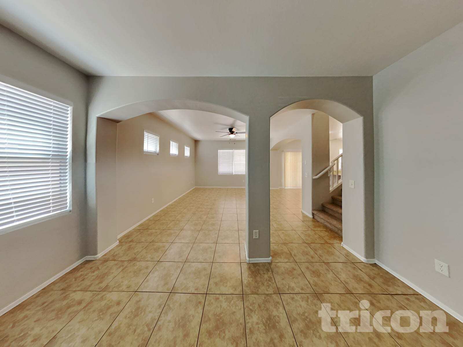 Building Photo - 3921 W Irwin Ave