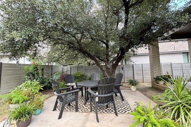 Building Photo - 625 Pecan Bottom Trail