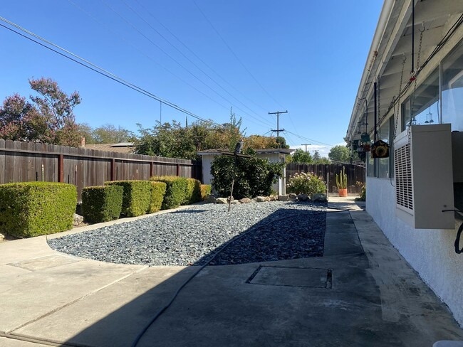 Building Photo - What if your happy place was home?