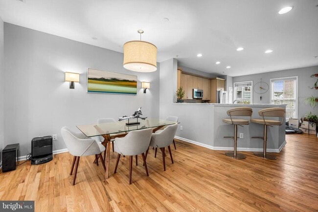 Building Photo - 2614 Lighthouse Ln