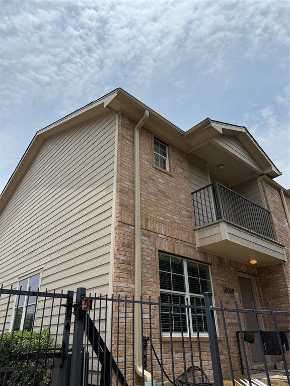 Building Photo - 10058 Emnora Ln