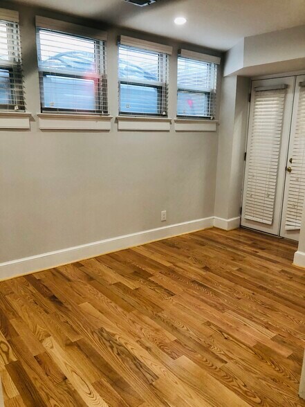 Building Photo - 1527 16th Street NW