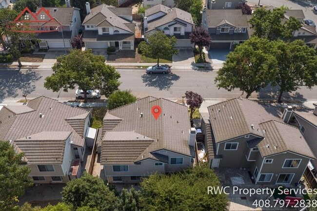 Building Photo - 1459 Chavez Way