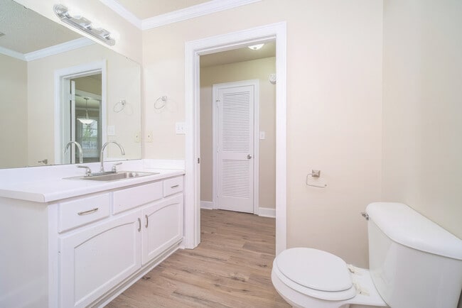 Building Photo - 207 Sweet Bay Ct