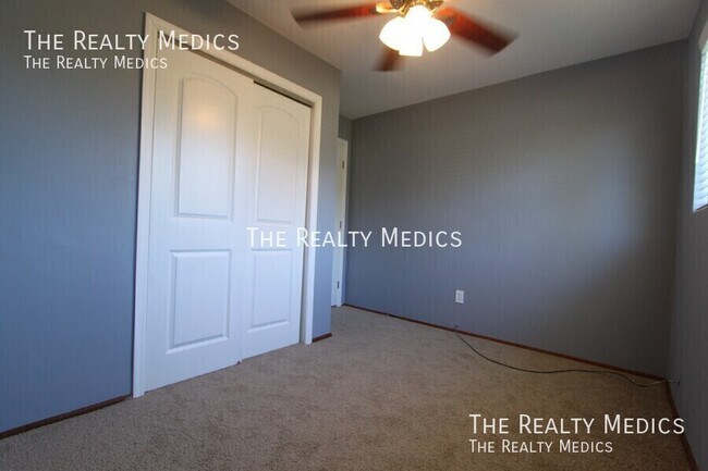 Building Photo - 619 Santa Fe Ln