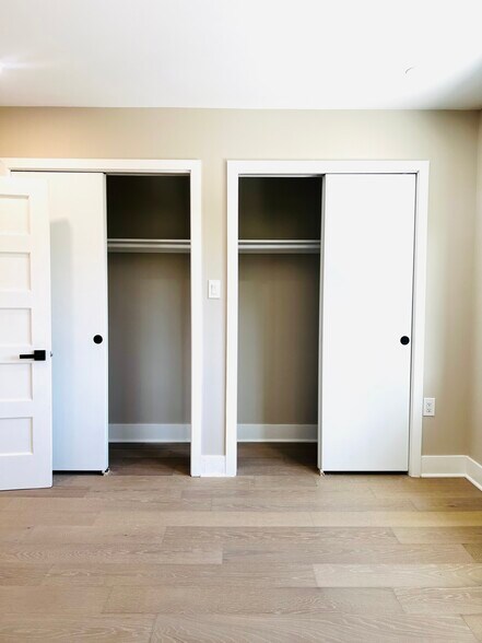 Building Photo - 5612 2nd Pl NW