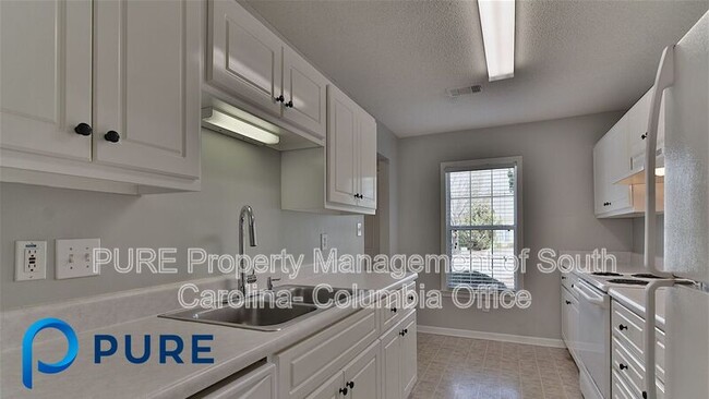 Building Photo - 323 Twin Eagles Dr