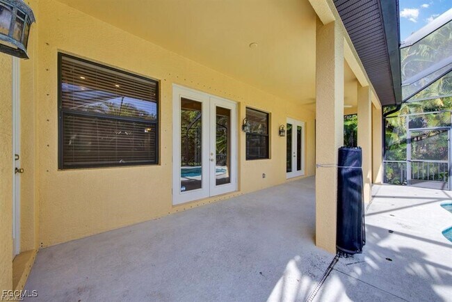 Building Photo - 8766 Tropical Ct