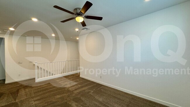Building Photo - 1068 E Sabino Dr