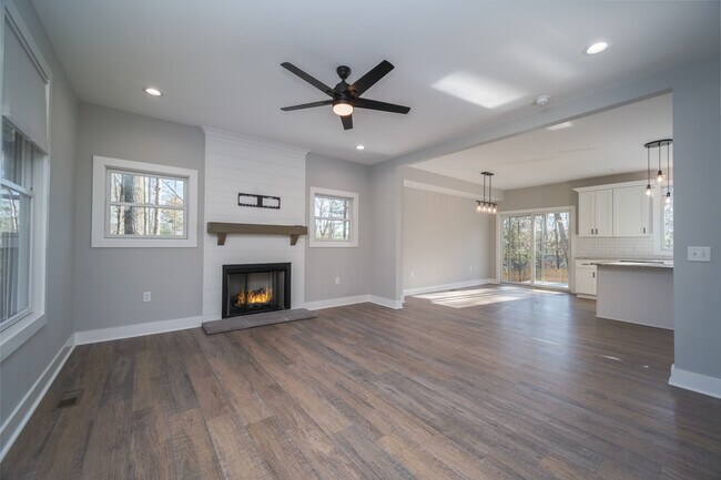 Building Photo - 44 Sherwood Vlg Ct