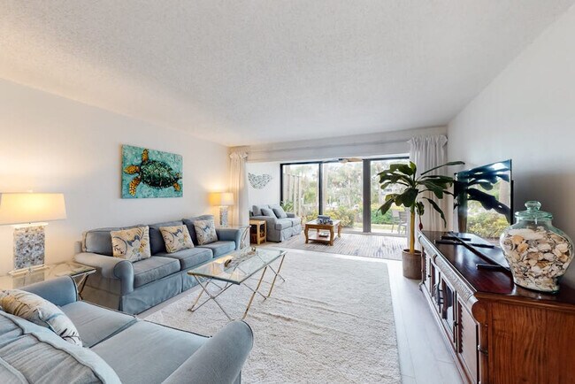 Building Photo - 6400 Flotilla Dr