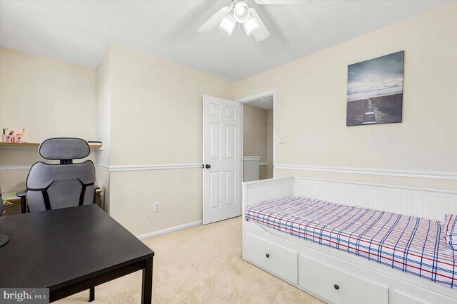 Building Photo - 438 Candlewood Way