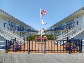 Building Photo - 3501 Boardwalk