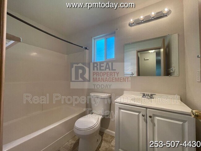 Building Photo - 3810 22nd Ave SE